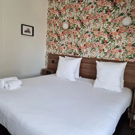 Sure By Western Centre Otel 3*